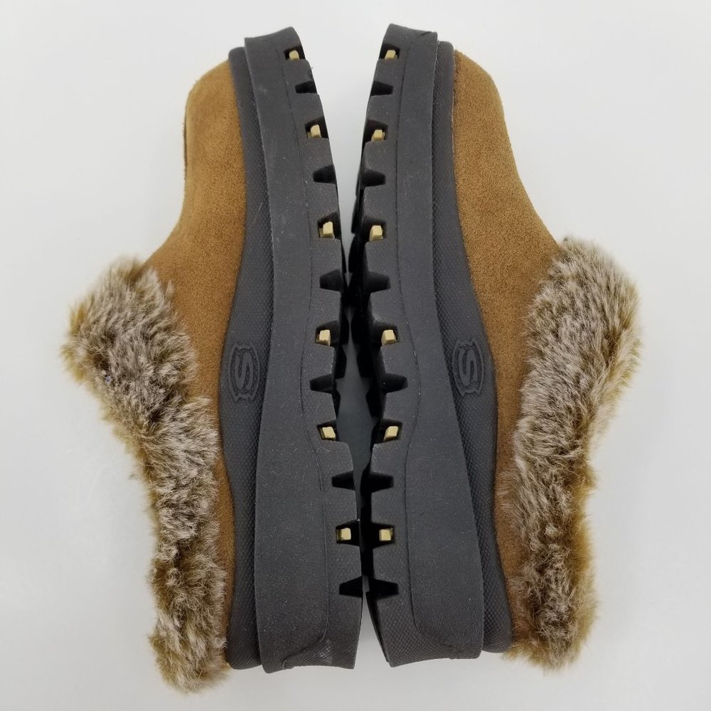 Skechers Women's Tan Fur-Lined Clogs - Picture 3 of 11